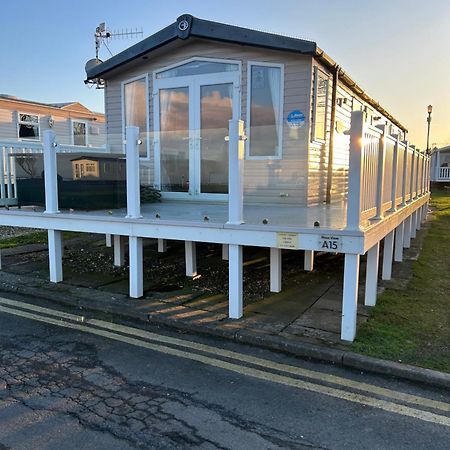 3 Bedroomed Caravan With Amazing Sea Views! Scarborough Dış mekan fotoğraf